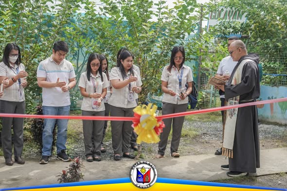 Blessing at ribbon cutting ng bagong school building sa Muzon Elementary School, Naic