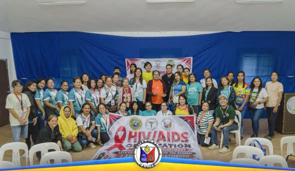 Grupo ng mga kalahok sa HIV/AIDS Health Education and Orientation sa Amisa Medical Mission, Naic