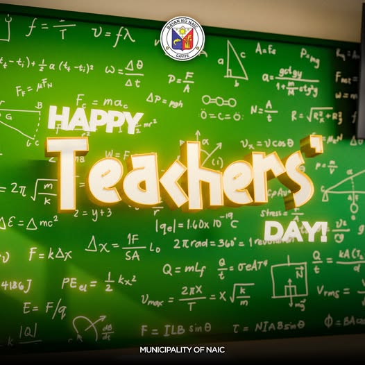 Poster: Maligayang Teachers' Day mula sa Munisipalidad ng Naic, nakasulat sa berdeng pisara na may mga formula