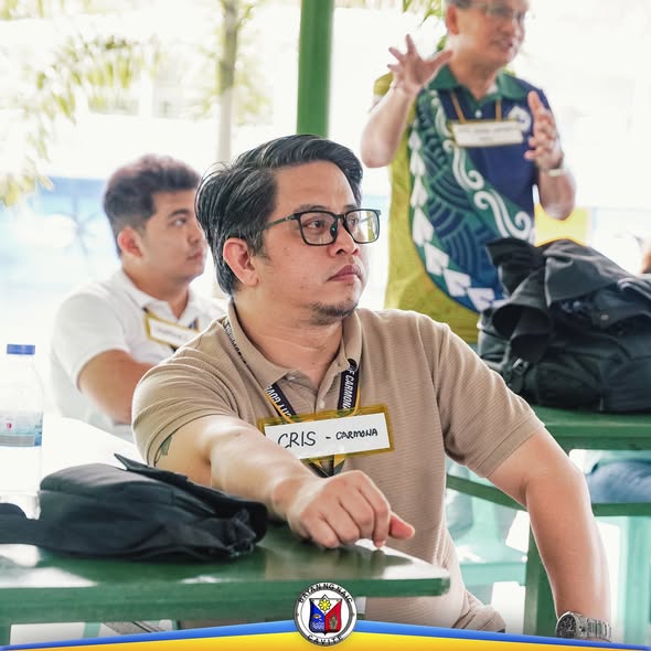 Mga kalahok sa HOA Lingkod Desk training habang nakikinig sa talakayan sa Bernardino's Resort, Molino, Naic