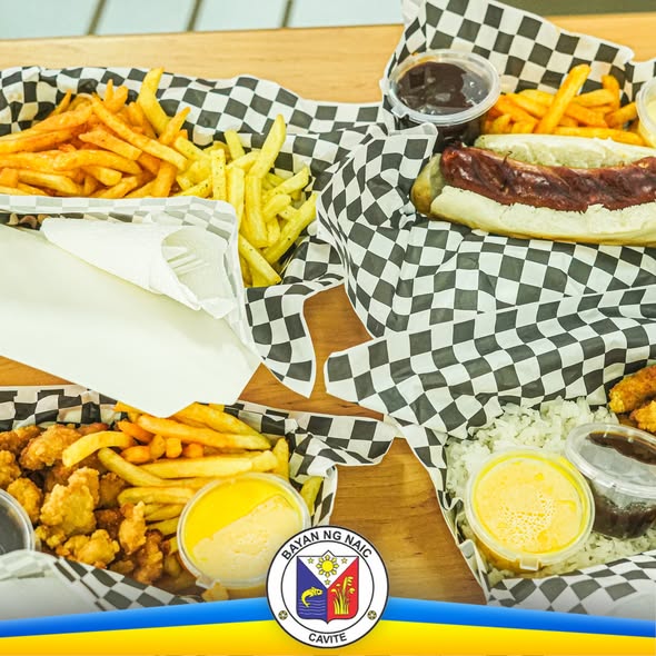 Mga pagkaing inihanda para sa food tasting ng Naic Posible Food Bazaar, may fries, hotdog, chicken bites at sawsawan