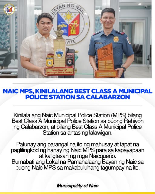 Poster: Naic MPS, kinilalang Best Class A Municipal Police Station sa Calabarzon, may hawak na tropeo at plaque