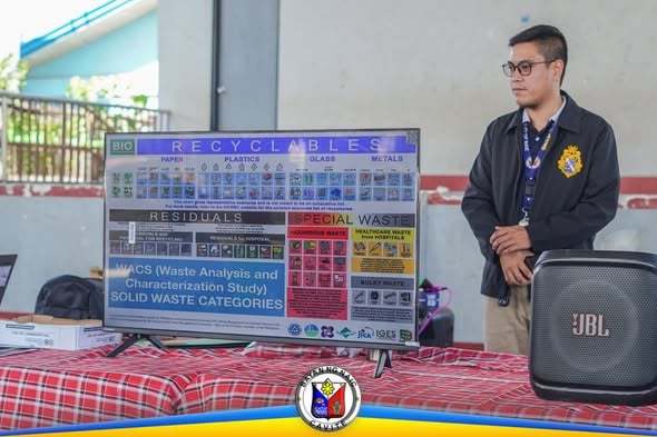 Mga kalahok sa Solid Waste Management Seminar sa Barangay Bancaan, Naic