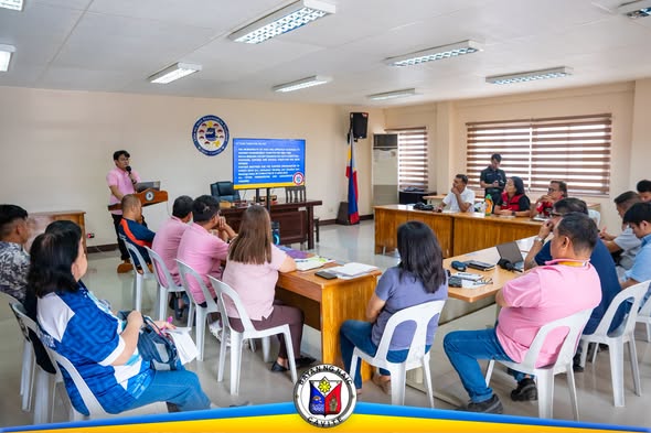 MDRRMC quarterly meeting sa ABC Hall, Naic, kasama ang mga miyembro ng konseho at mga tanggapan