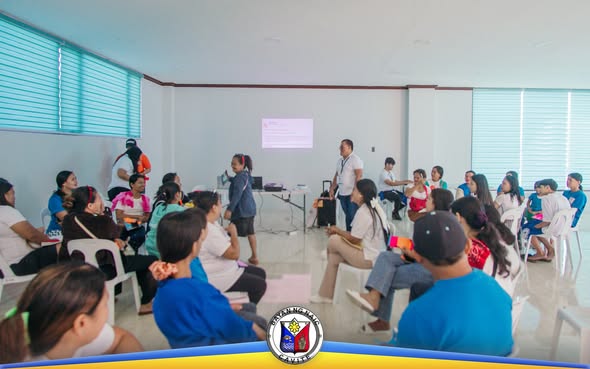 Mga kalahok sa MAPANGBATA Program habang nakikinig sa tagapagsalita sa loob ng Triple 8 Bldg., Sabang