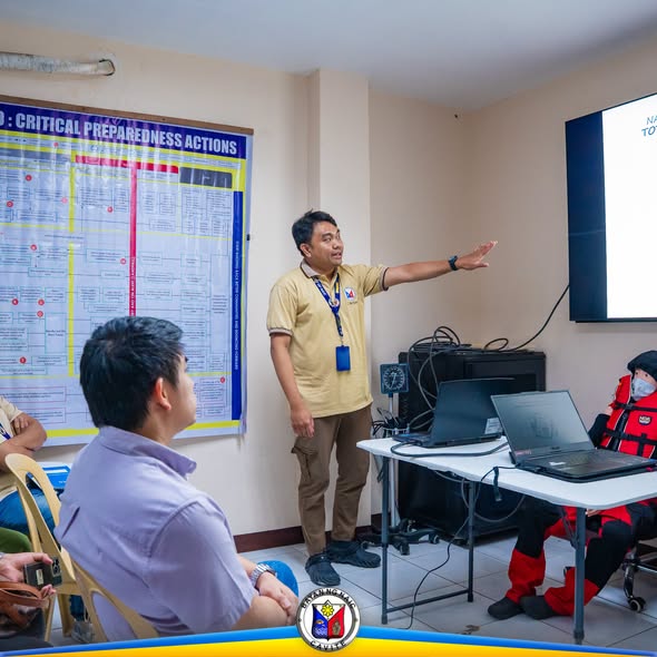 Pulong ng konseho sa conference room ng MDRRMO Building, Ibayo Silangan, Naic, Cavite