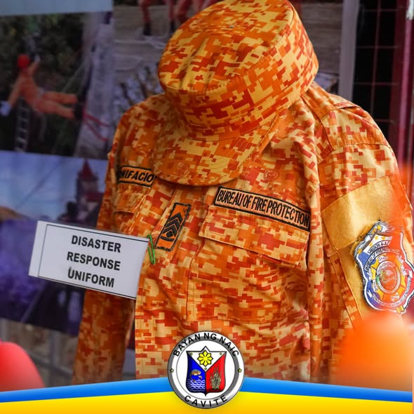 Uniporme ng BFP para sa disaster response, naka-display sa Naic Fire Station open house