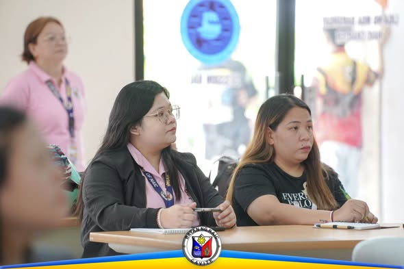 Mga dumalo sa 2nd Quarterly HIV/AIDS Council Meeting habang nakikinig sa loob ng ABC Hall, Naic