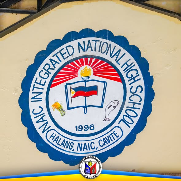 Simbolo ng Naic Integrated National High School na nakapinta sa dingding, may teksto na Halang, Naic, Cavite, 1996