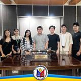 Mga kalahok ng Rajah at Prinsesa Kalikasan Cavite 2025 mula sa Naic, nakapose sa opisina ng Punong Bayan