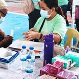 Health services sa Naic Covered Court, may mga gamot at kawani ng RHU na nagseserbisyo sa mga residente