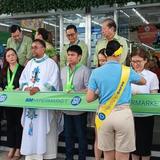 Ribbon cutting ng SM Hypermarket sa Sabang, Naic, kasama ang mga opisyal at panauhin