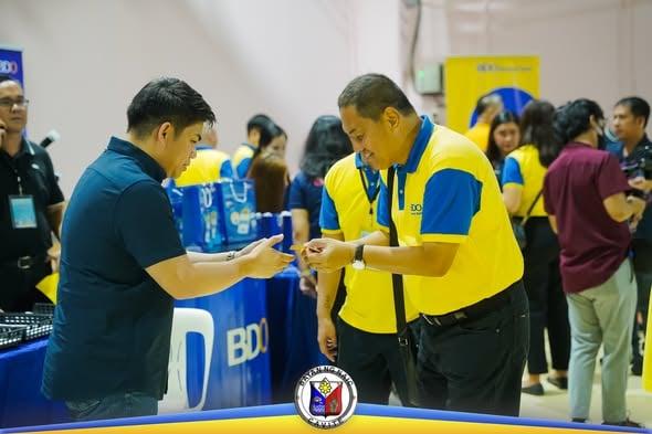 Mga dumalo sa Grow Your Negosyo ng BDO Network Bank sa Naic