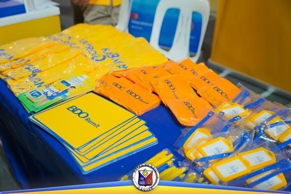 Mayor Rommel Magbitang at mga opisyal sa Grow Your Negosyo ng BDO sa Naic